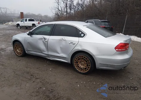 2012 Volkswagen Passat 2.0L Tdi Sel Premium z USA, uszkodzony, nr VIN 1VWCN7A33CC060208